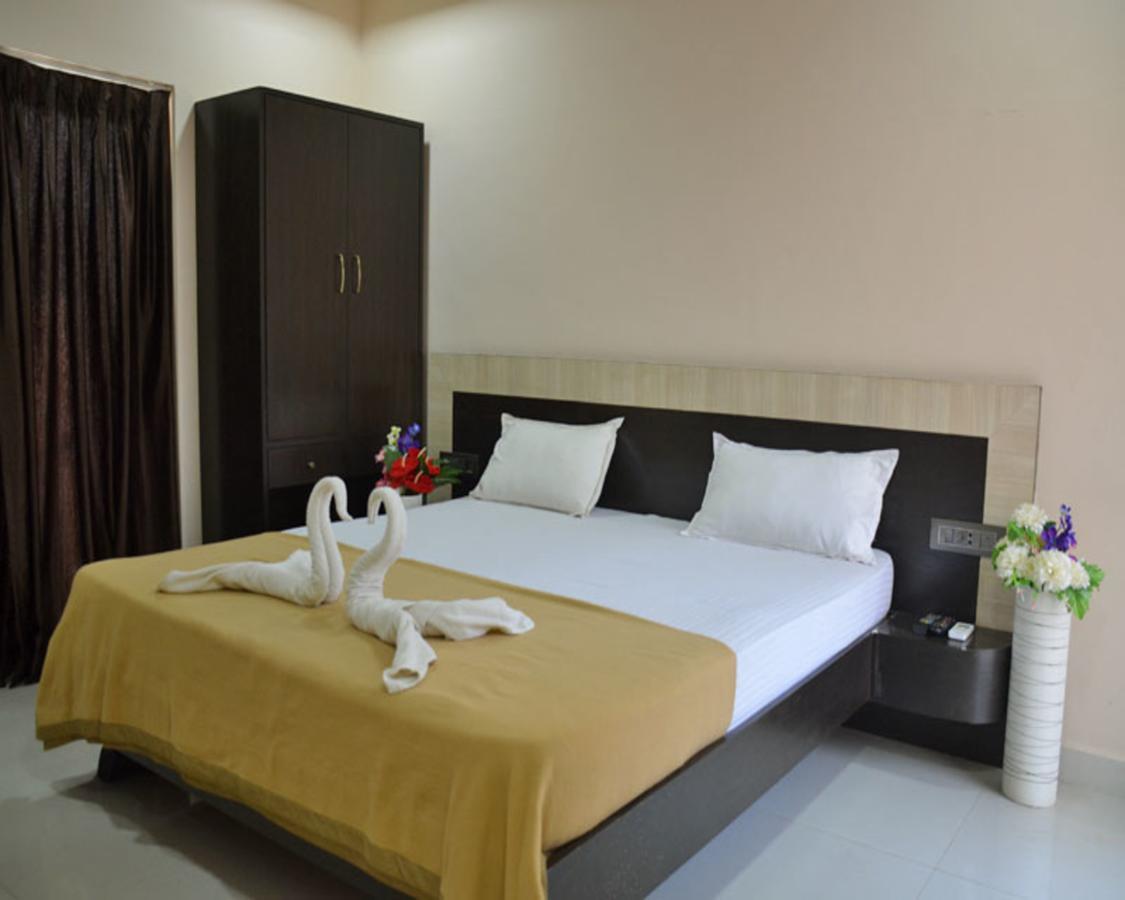 Planet Goa Beach Resort Calangute Exterior foto