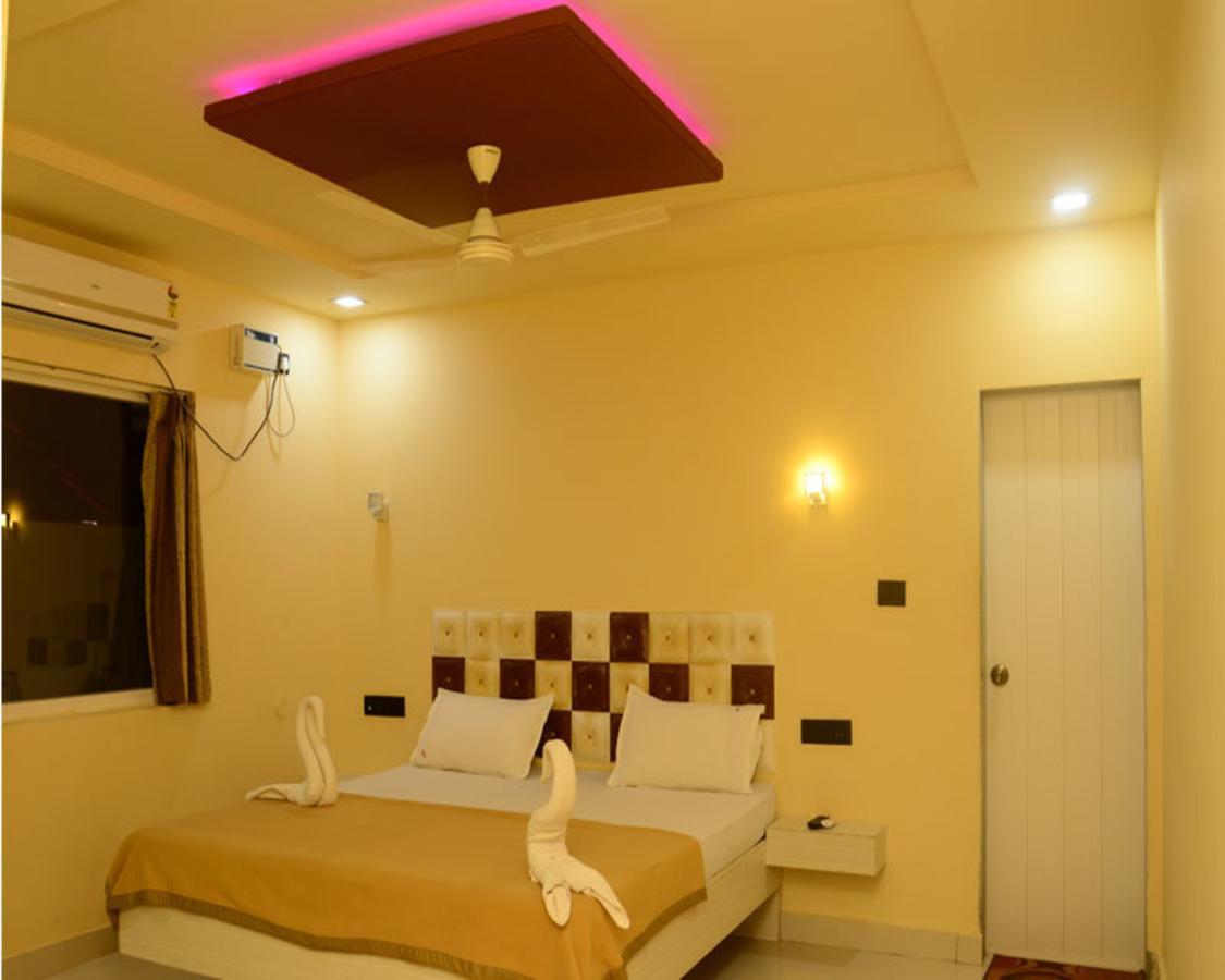 Planet Goa Beach Resort Calangute Exterior foto